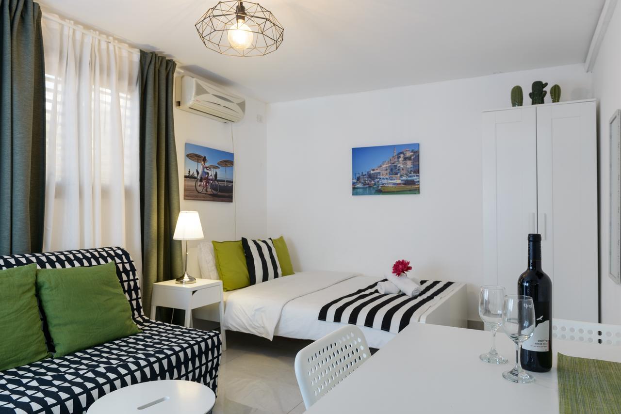 Beach View Apartment *